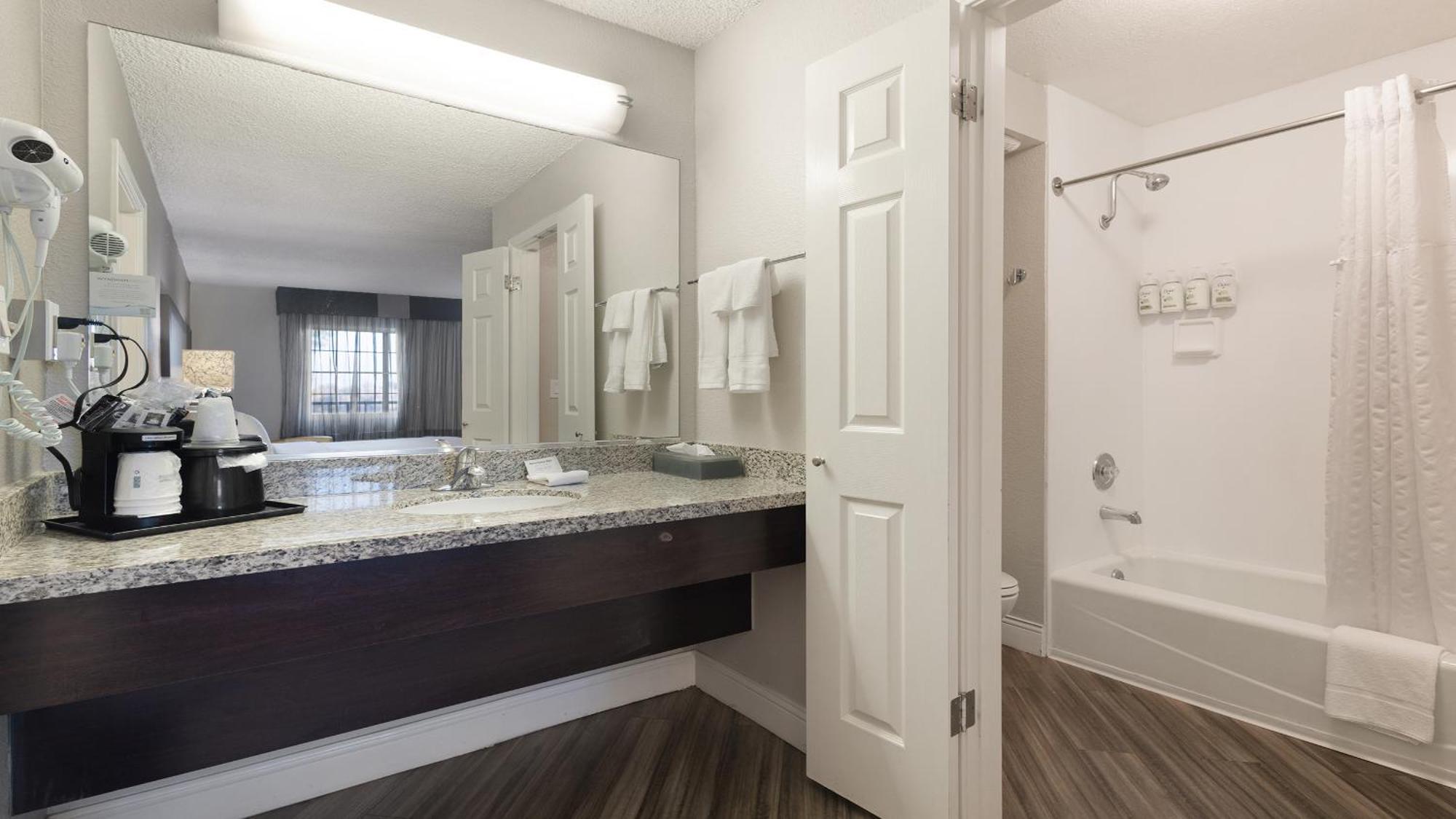 Howard Johnson By Wyndham Sacramento Downtown Exteriér fotografie