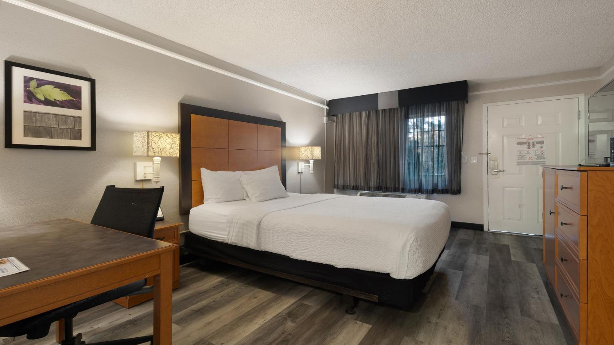 Howard Johnson By Wyndham Sacramento Downtown Exteriér fotografie