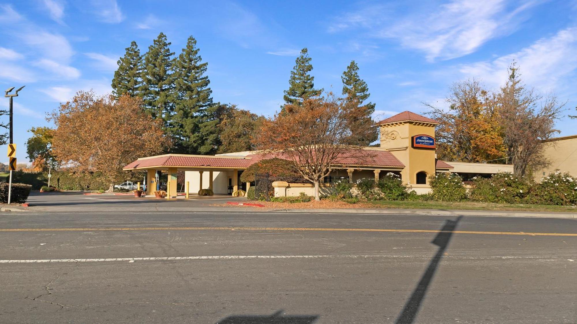 Howard Johnson By Wyndham Sacramento Downtown Exteriér fotografie